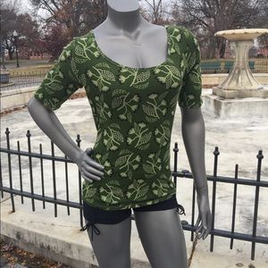 Bright green fitted exercise top